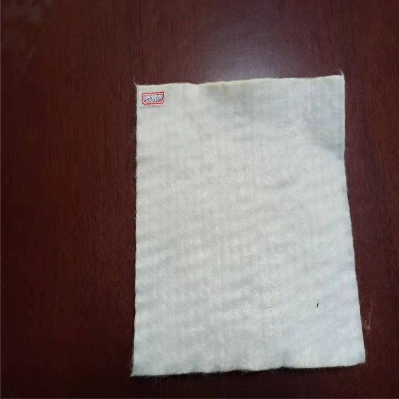 2mm魚(yú)池防滲土工膜